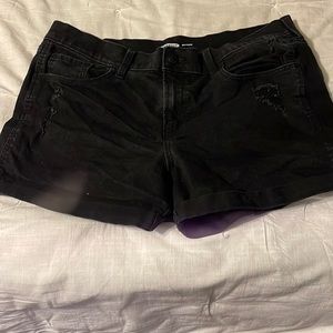 Old navy boyfriend shorts